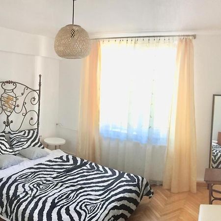 Old Town English Park Residence 克拉奥华 外观 照片