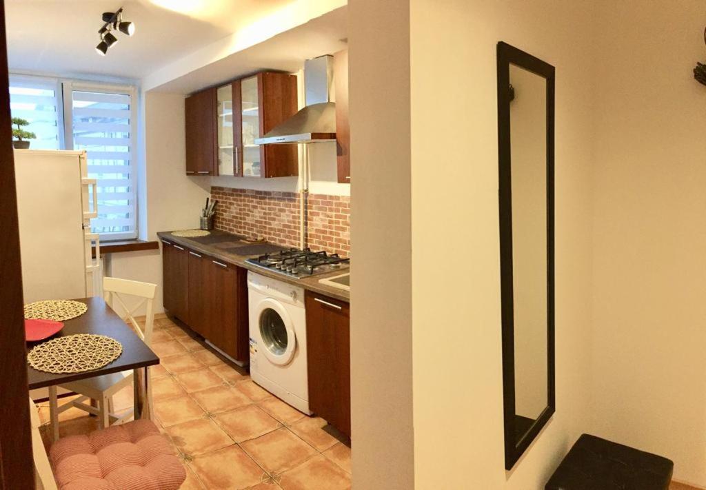 Old Town English Park Residence 克拉奥华 外观 照片